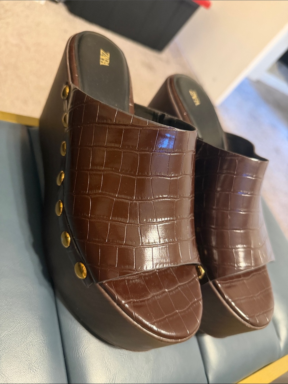 Zara Brown Croc-Textured Platform Mule Slides worn once